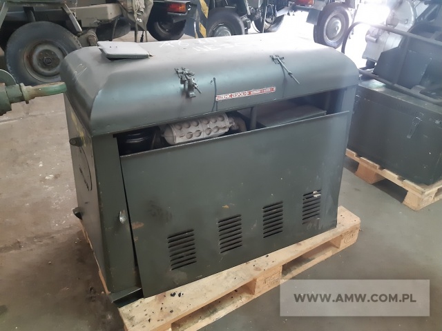 Zespół spalinowo-elektryczny PAB-4-3/400/01 (4 kW, 230/400V, 50 Hz) na ramie 